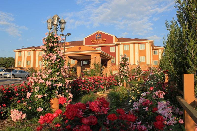 Blanco River Hotel Exterior photo
