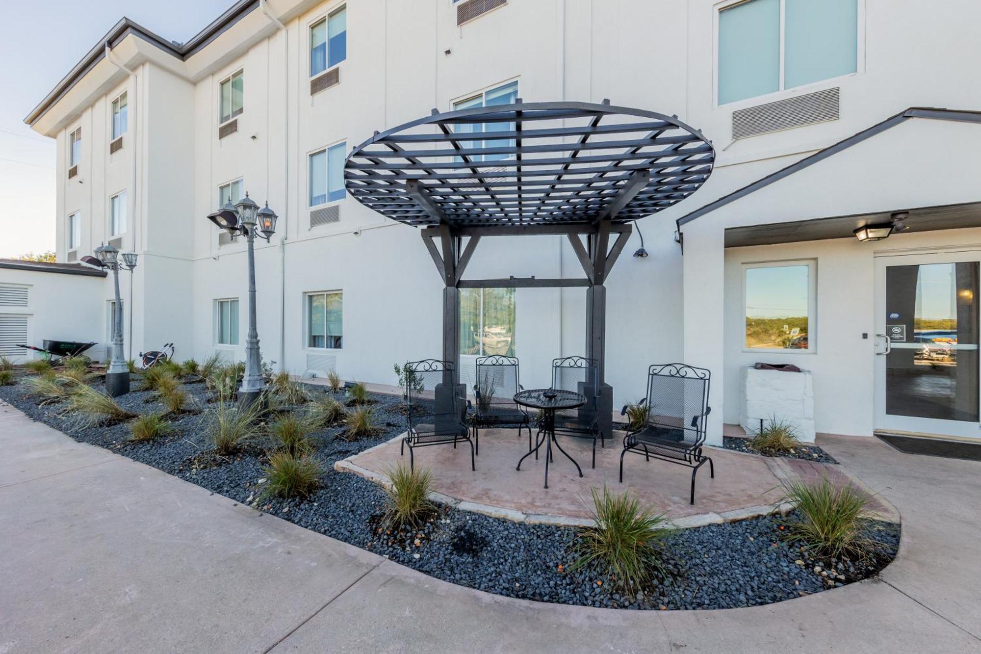 Blanco River Hotel Exterior photo